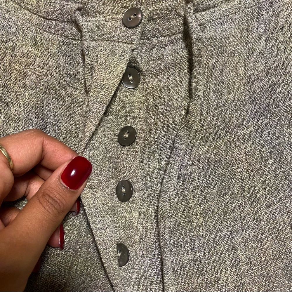 Jaeger Khaki Linen Delight: